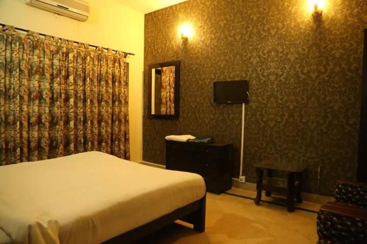 Hotel Sweet Inn Lahore Exterior photo
